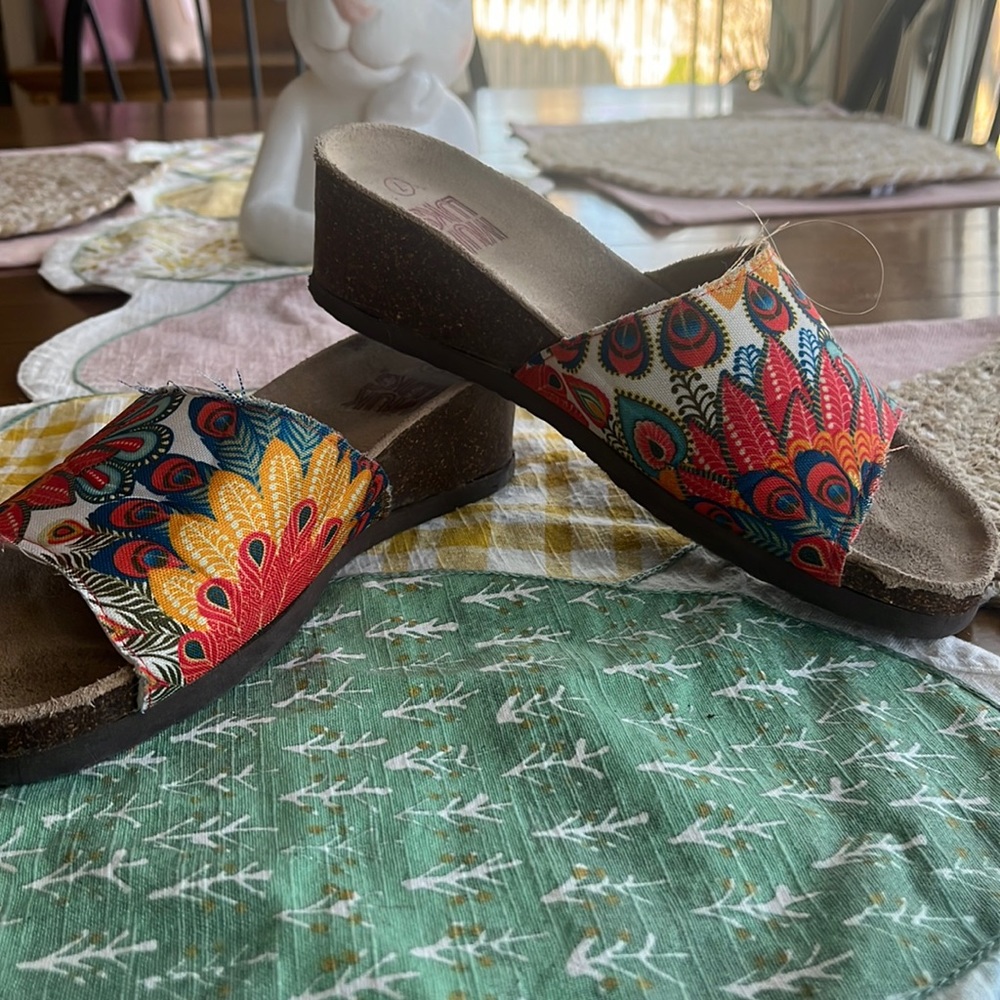 Muk luks wedges 7